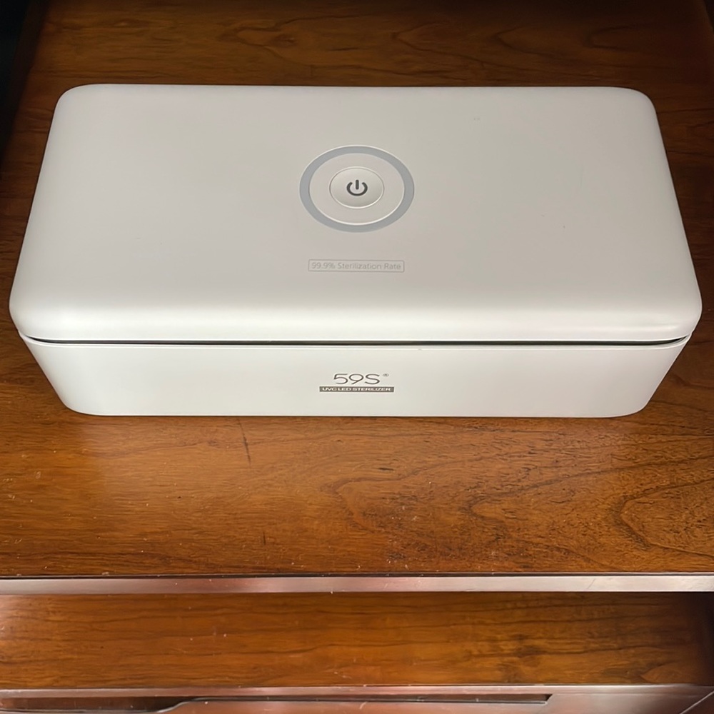 UV sanitizer
